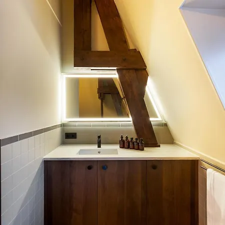 New Park Edition Adults Only Couette-café 4*