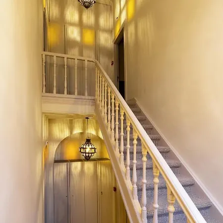 New Park Edition Adults Only Oda ve Kahvaltı 4*