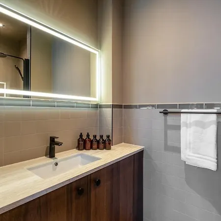 New Park Edition Adults Only לינה וארוחת בוקר