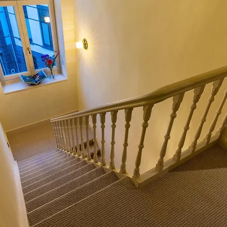 לינה וארוחת בוקר New Park Edition Adults Only 4*