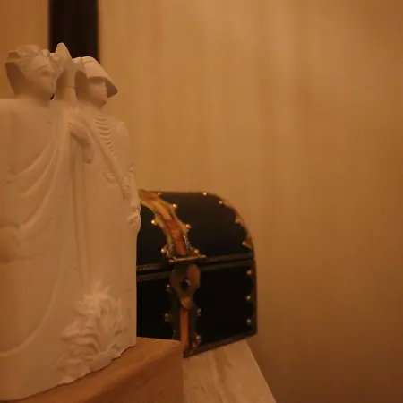 New Park Edition Adults Only לינה וארוחת בוקר ונלו